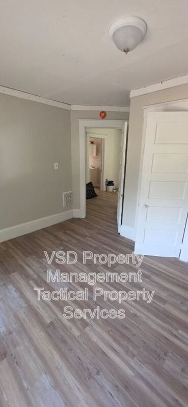 1583 E 84th St Unit Up
