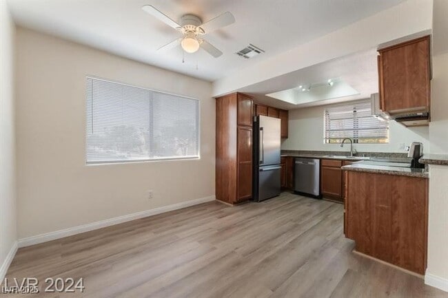 Photo - 7200 W Pirates Cove Rd Unit 2108