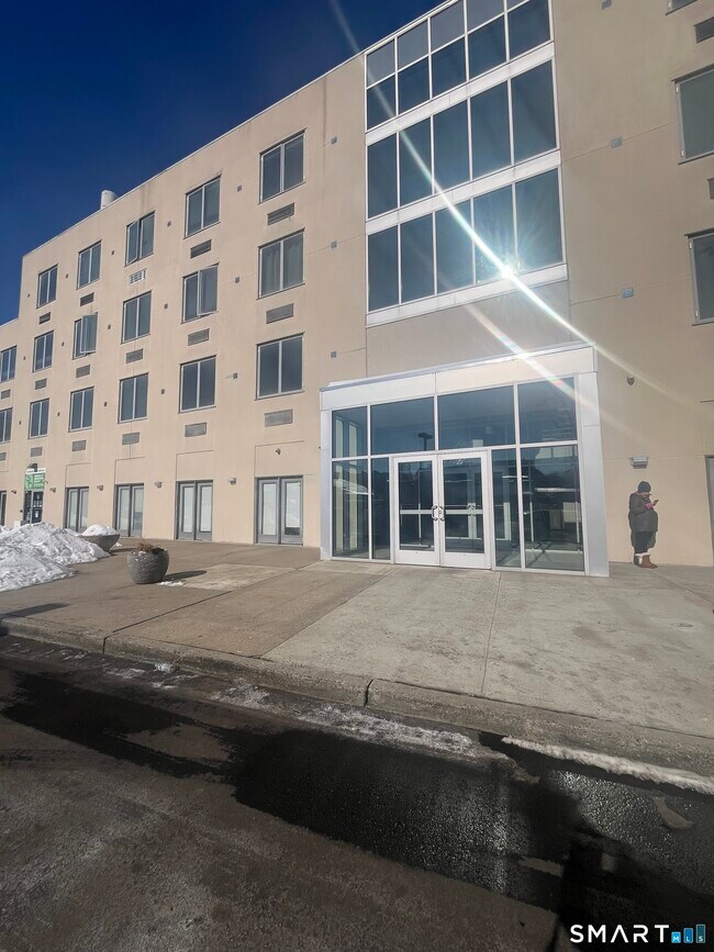 Building Photo - 49 Day St Unit APT 408