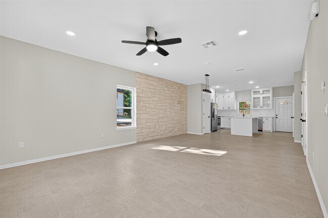 Photo - 10594 Rustling Oaks Dr