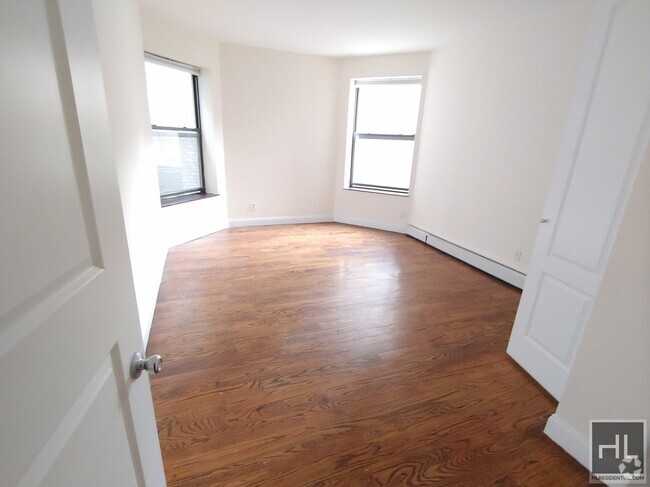 Building Photo - 213 W 135th St Unit 3B Rental