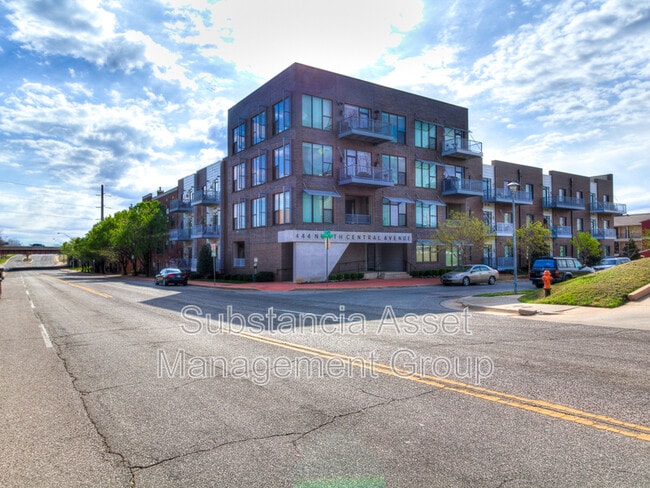 Photo - 444 N Central Ave