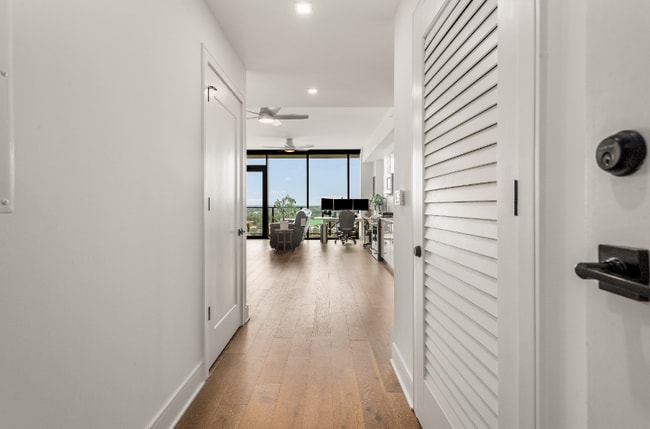 Building Photo - 788 West Marietta St NW Rental
