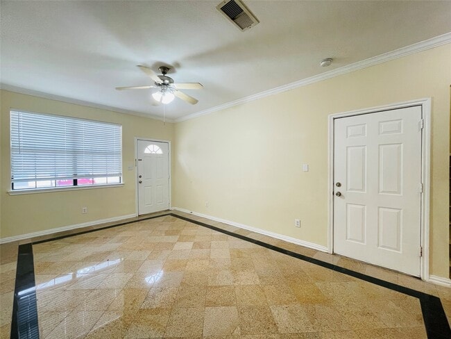 Building Photo - 9400 Bellaire Blvd Unit 603