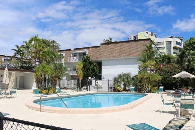 Photo - 9611 SW 77th Ave Unidad 306A