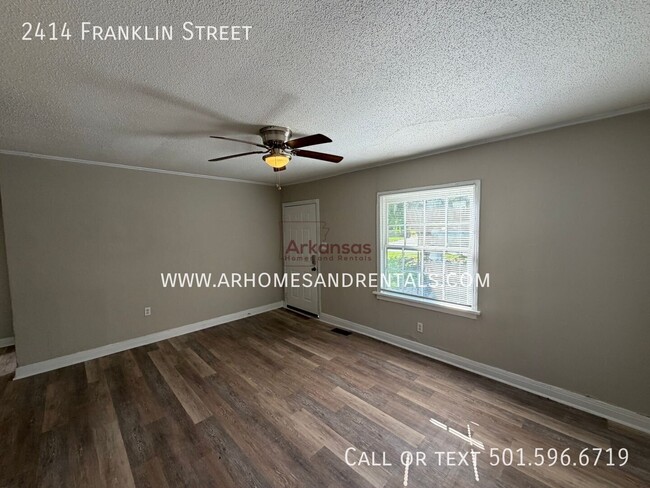 Photo - 2414 Franklin St