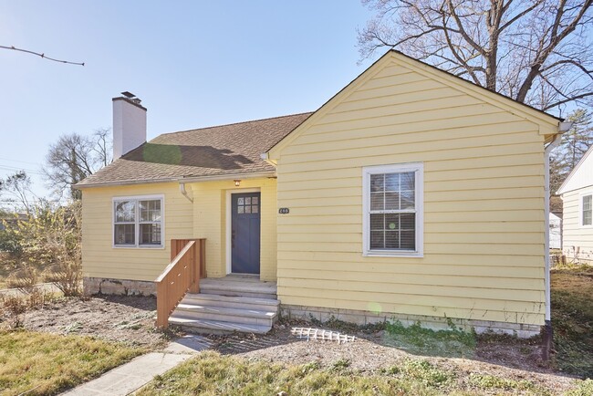 Photo - 208 S Clark St