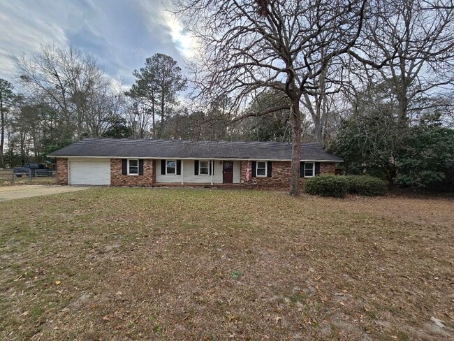 Photo - 637 Sierra St