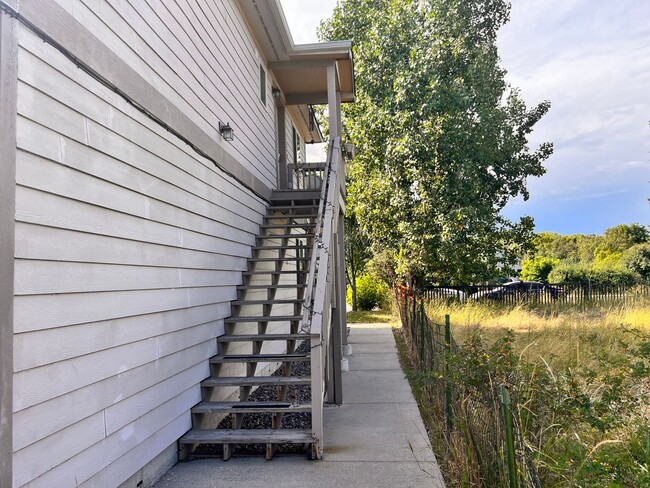 Photo - 1918 S 5th St W Unidad B