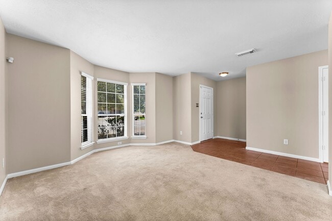 Photo - 8338 Loetsch Ridge Way