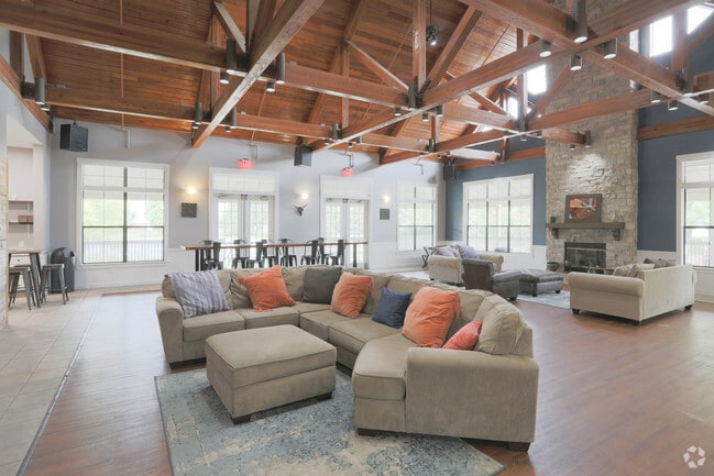 Clubhouse - The Linc Apartments