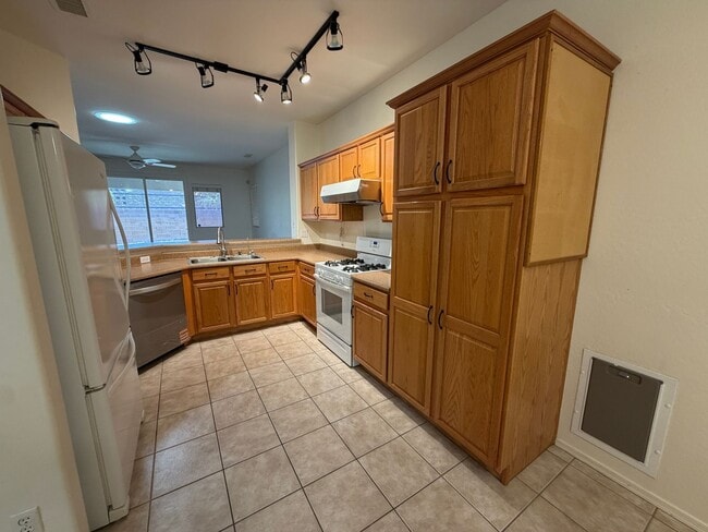 Photo - 17403 N 167th Dr