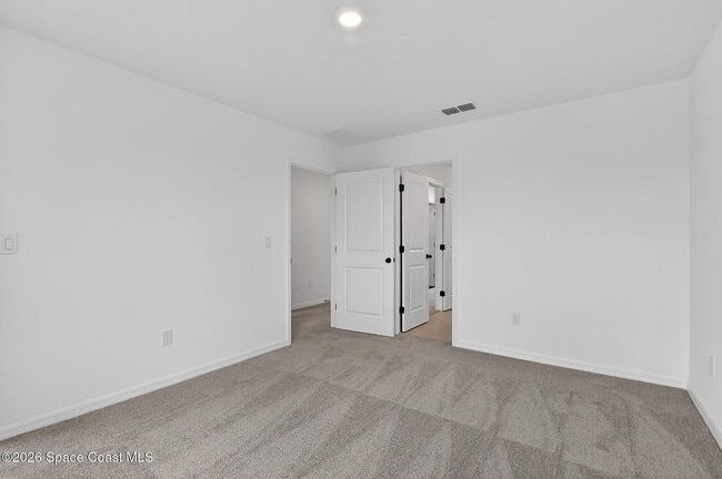 Photo - 1450 Victoria Blvd