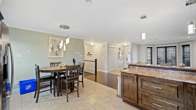 Photo - 105 Great Eastern Avenue Unité 1