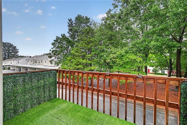 226 High Creek Dr