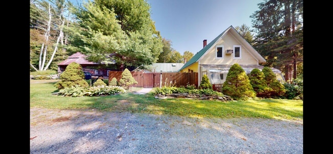 Photo - 1802 Vt 100a House