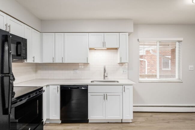 Photo - 639 Riverview Dr Unit 8