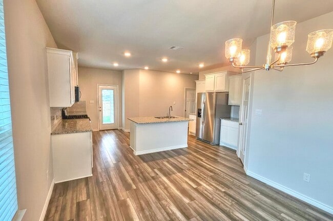 Photo - 919 Toledo Bend Dr