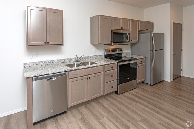 Studio, 1BA - 502SF - The Crimson - Lavish Living Apartments
