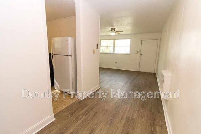 Photo - 2408 Harley St Unit B