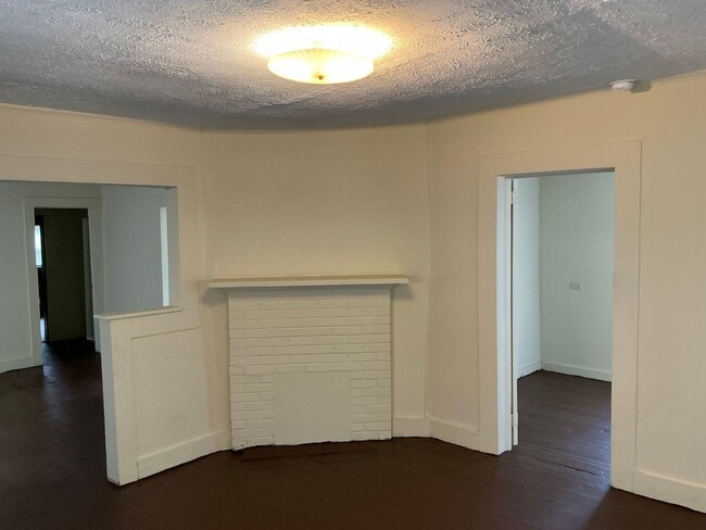 Photo - 821 Pearlie Bowden Dr