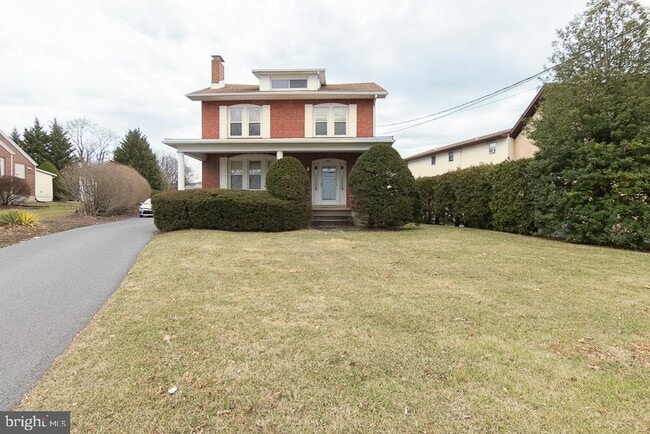 Building Photo - 3807 Kutztown Rd Rental