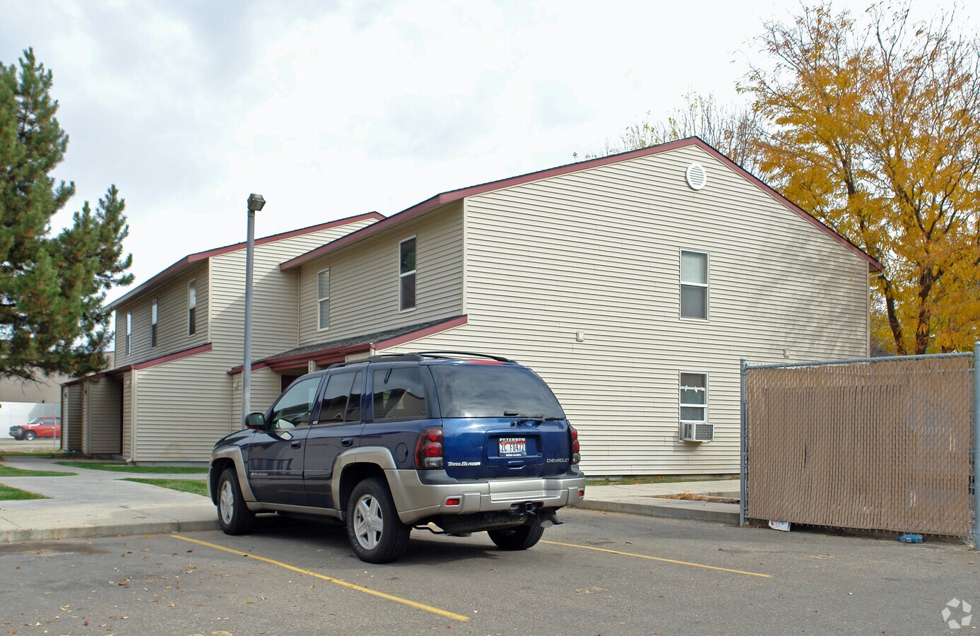 Photo - Greystone Court Apartments