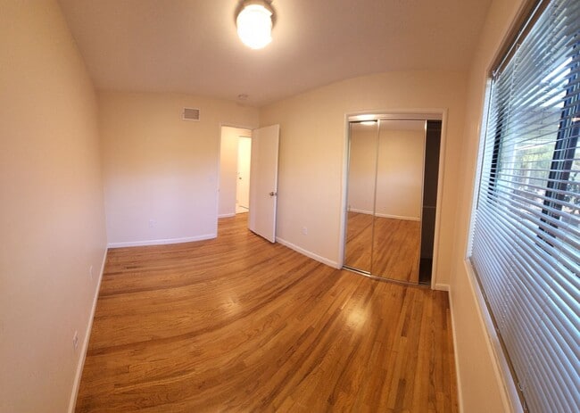 Photo - 5 Bedroom 3 bathroom in close proximity to POLY CAMPUS!