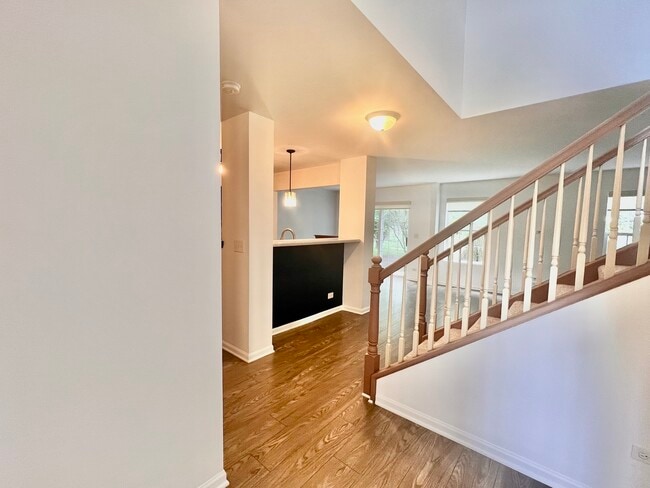 Photo - 2407 Stoughton Cir