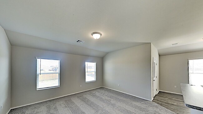 Photo - Very Nice 3 Bedroom 2 Bath Home in Yukon Schools