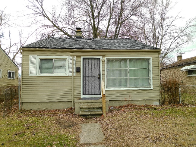 Photo - 29743 Birchwood St