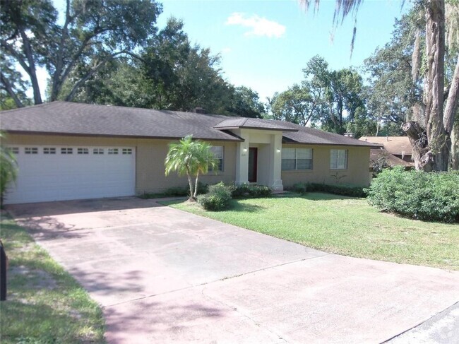 Building Photo - 2115 Stewart Ln Rental