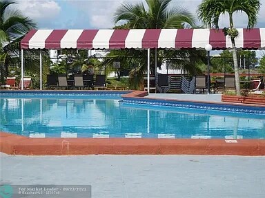 Photo - 20337 NE 2nd Ave Unidad A-15