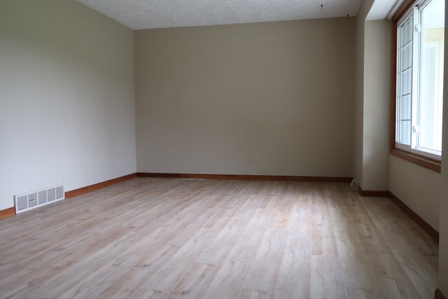 Photo - 745 146th Ave