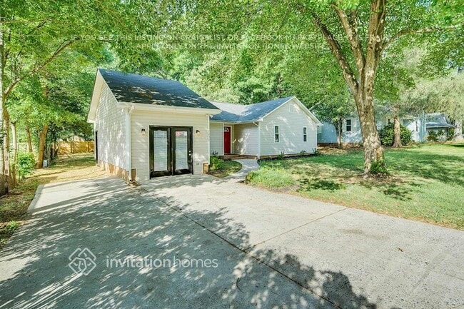 Building Photo - 7820 Hickory Hollow Ln Rental