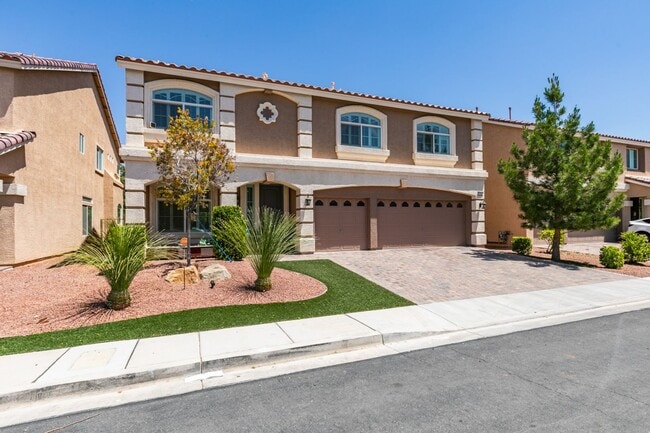Photo - Bright & Spacious 5-Bedroom Home with 3-Car Garage in 89141
