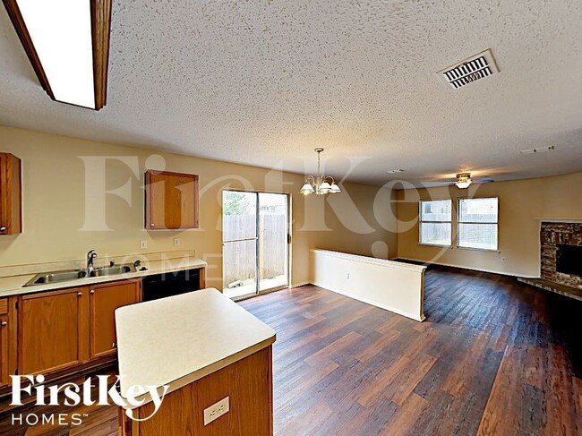 Photo - 6053 Arabian Ave