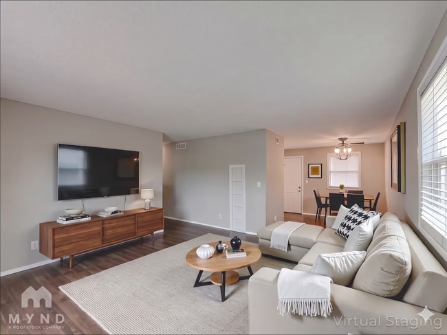 Photo - 406 Blair Villa Dr SE