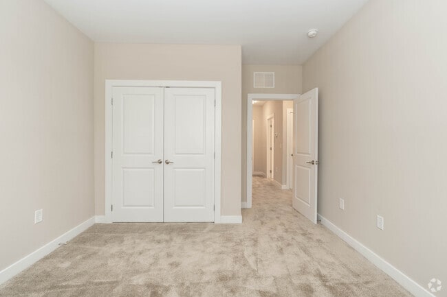 3BR 2.5BA 1463SF
