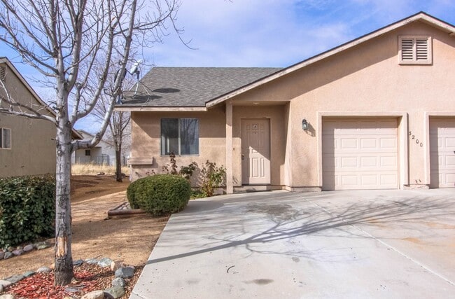 Building Photo - 3200 N Greg Dr Unit #A