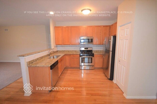 Photo - 1941 Royal Ln