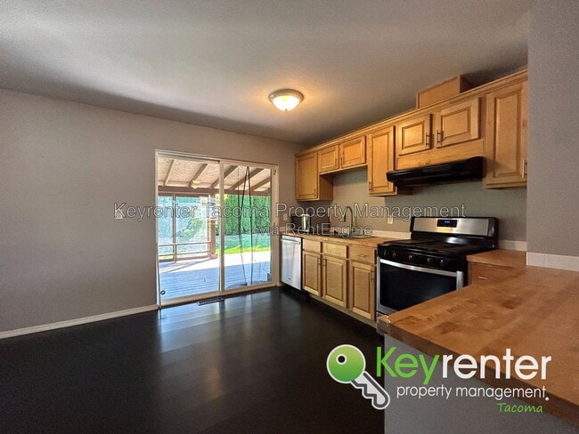 Photo - 221 Sunset Dr