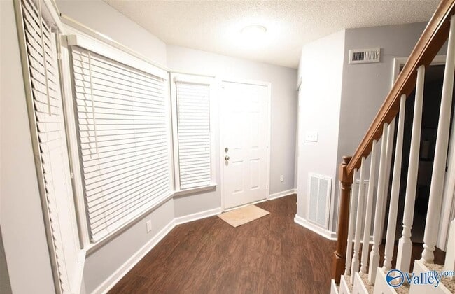 Photo - 1814 Whisperwood Way NW