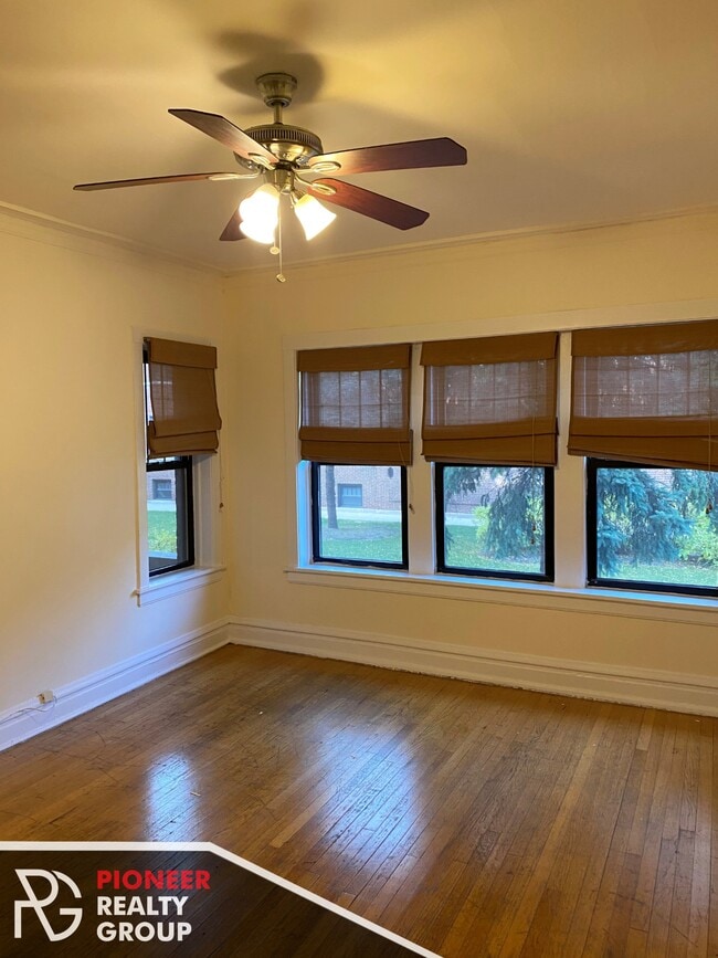 Building Photo - 2530 N Kedzie Blvd Unit 2516-1W