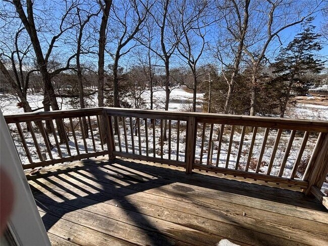 Photo - 100 Clinton Dr