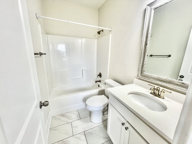 Photo - 1102 Cavil Hollins Ct