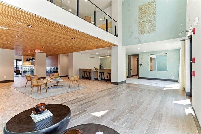 Photo - 125 Milton Ave SE Unit B1