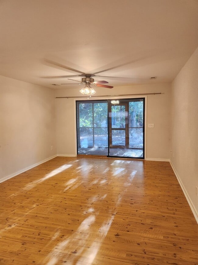 Photo - 2 Bedroom Condo Close to Wrightsville Beach