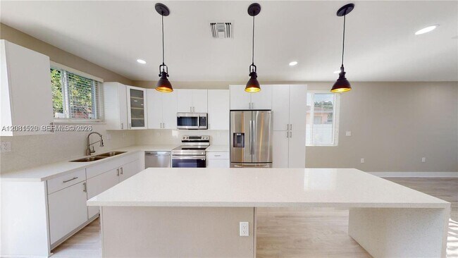 Photo - 1284 NE 111th St