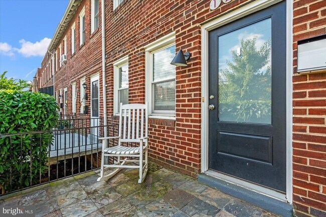 Building Photo - 1224 Oronoco St Rental